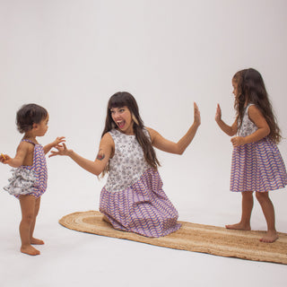Julieta Mommy Dress - Black Daisy